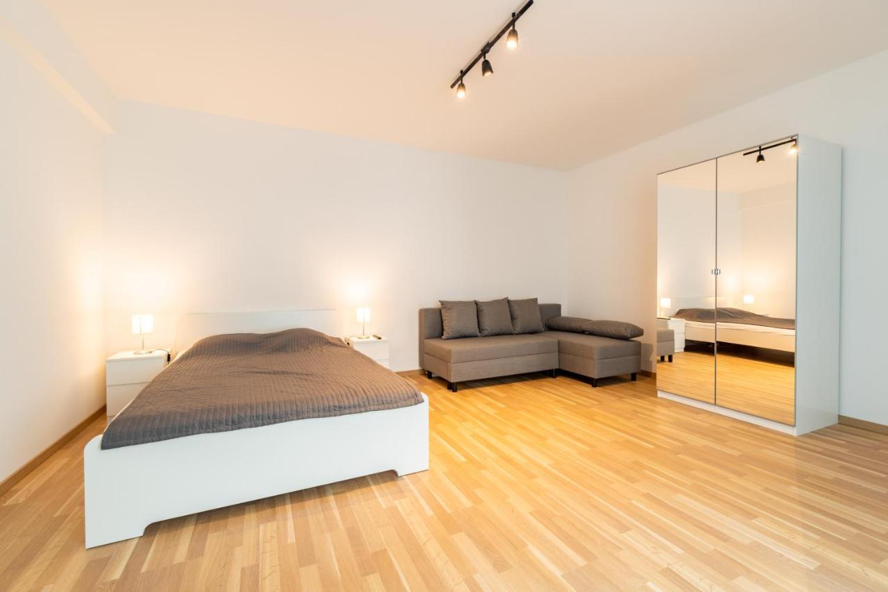 Brand New Two Room Apartment #26 With Free Secure Parking Close To Center 布拉格 外观 照片