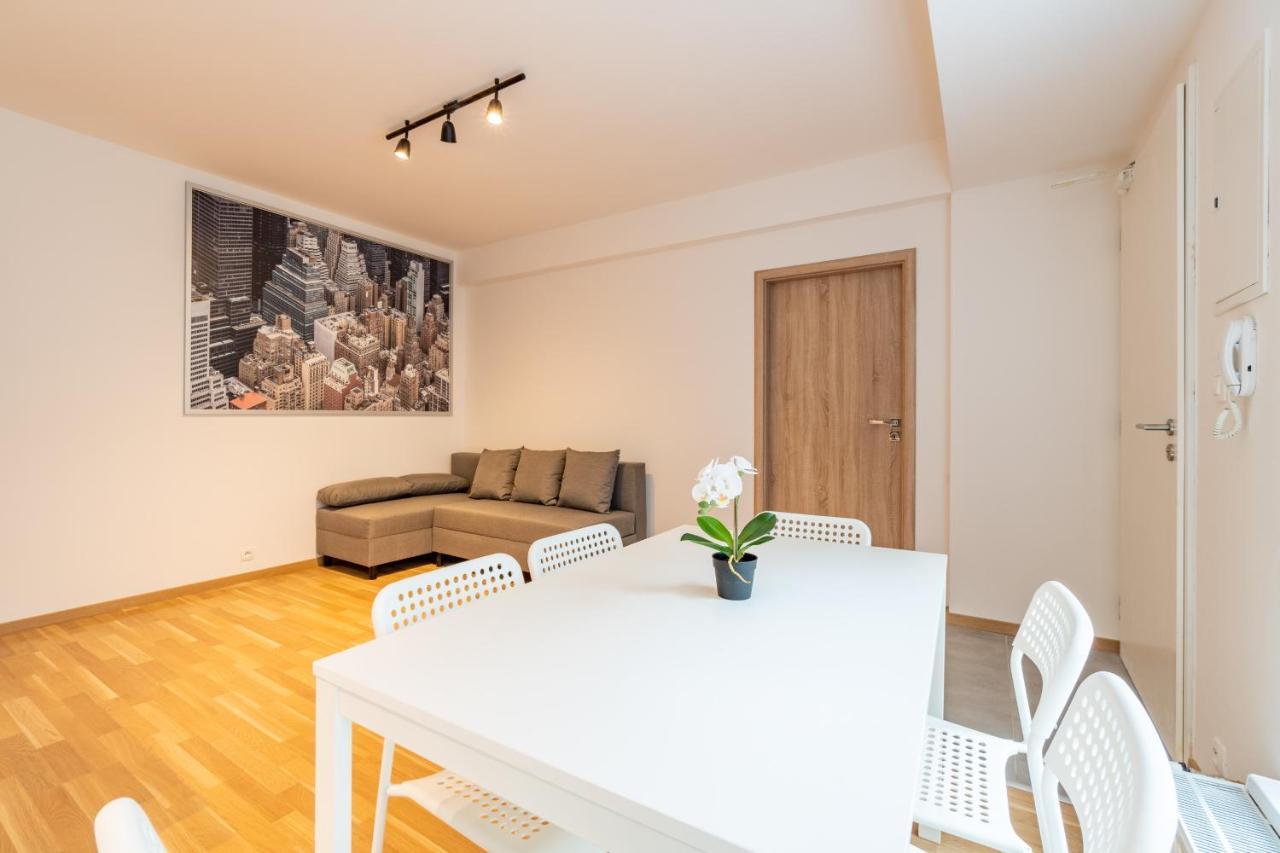 Brand New Two Room Apartment #26 With Free Secure Parking Close To Center 布拉格 外观 照片