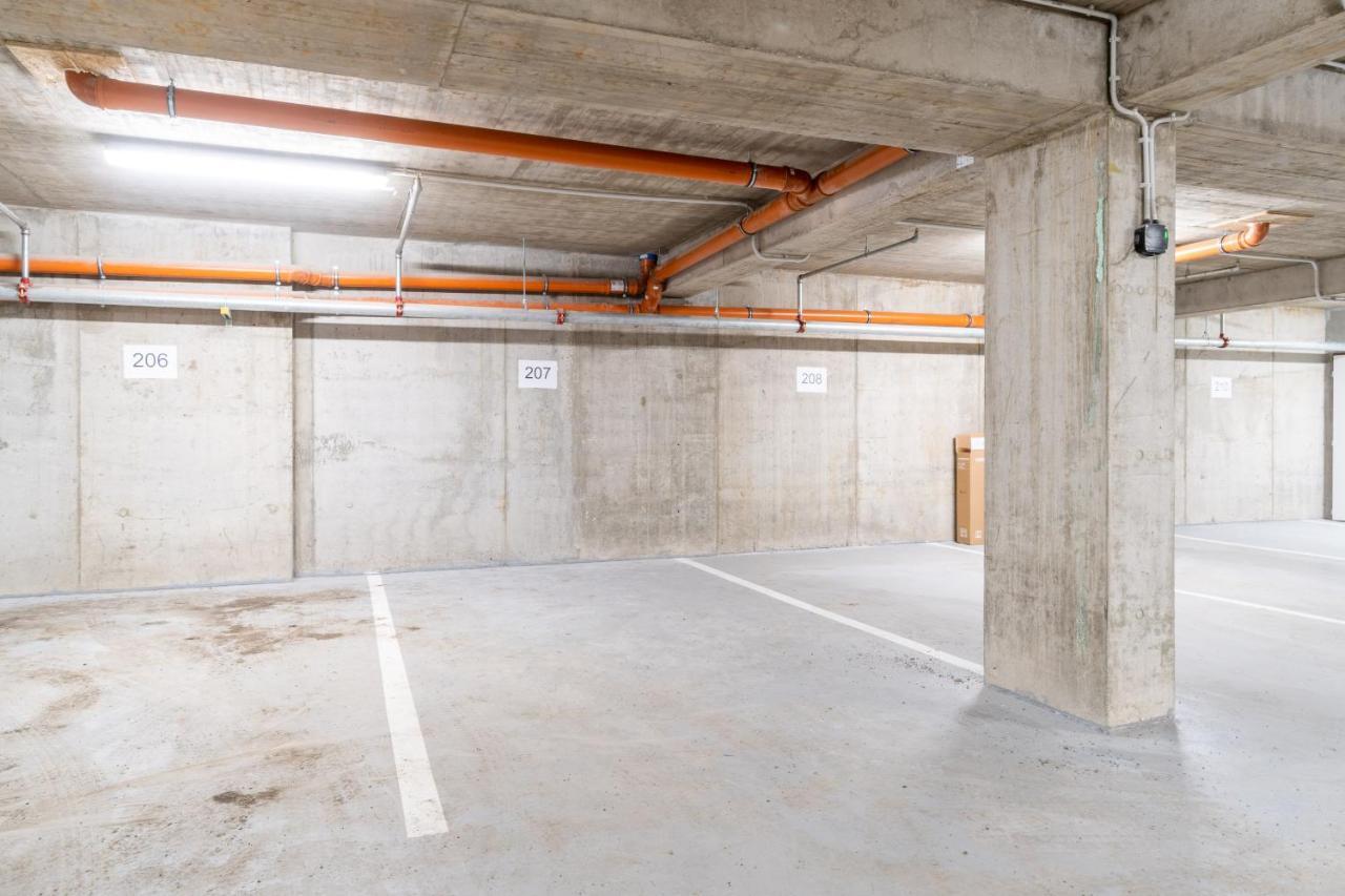 Brand New Two Room Apartment #26 With Free Secure Parking Close To Center 布拉格 外观 照片